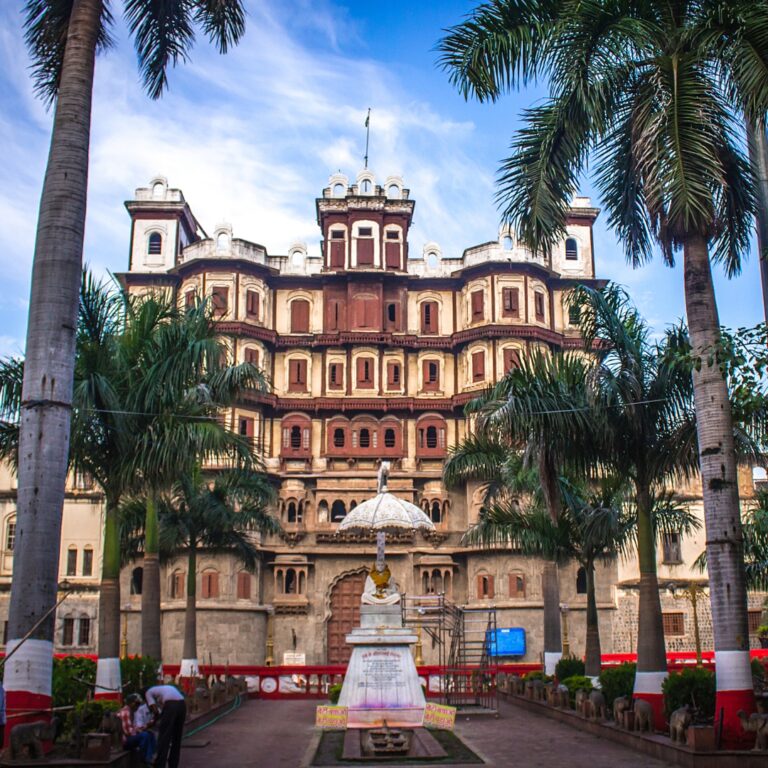 Indore: The City of Cleanliness, Culinary Delights, and Vibrant Festivals